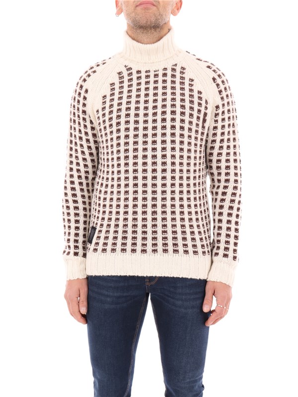 Blauer Sweater 
