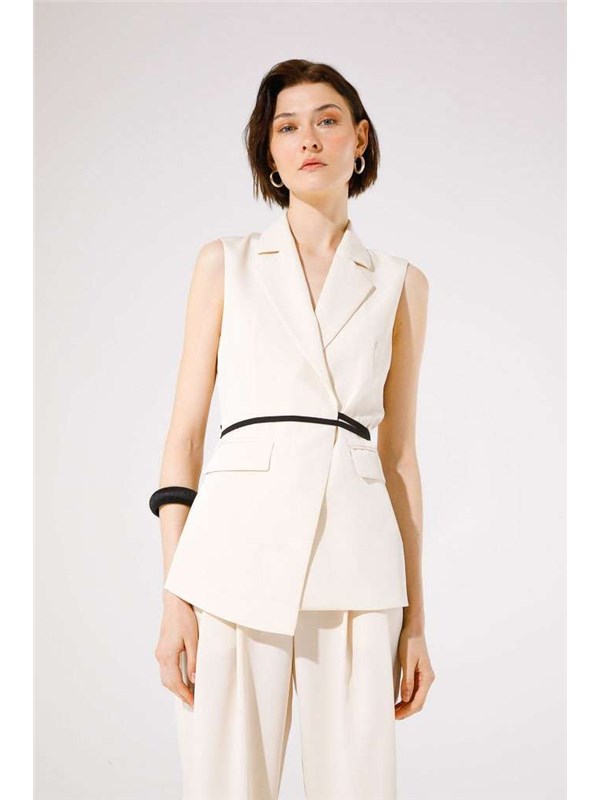 GOA GOA Gilet Almond milk