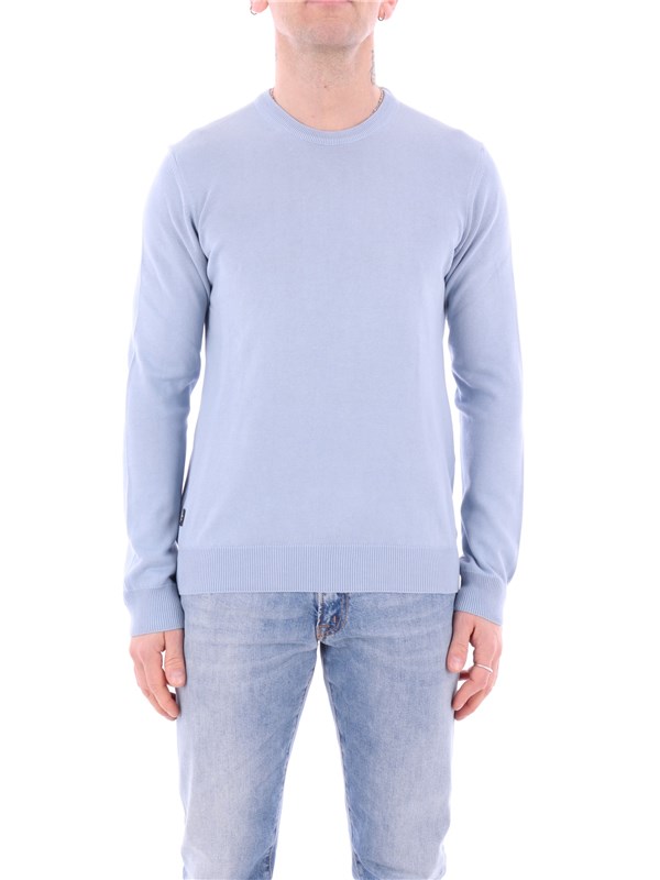 Blauer Sweater 