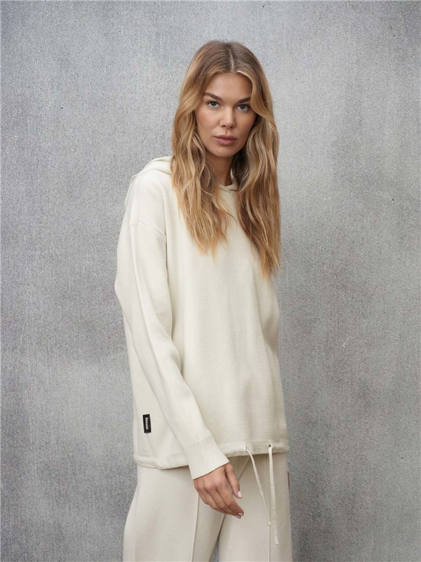 Blauer Sweater 